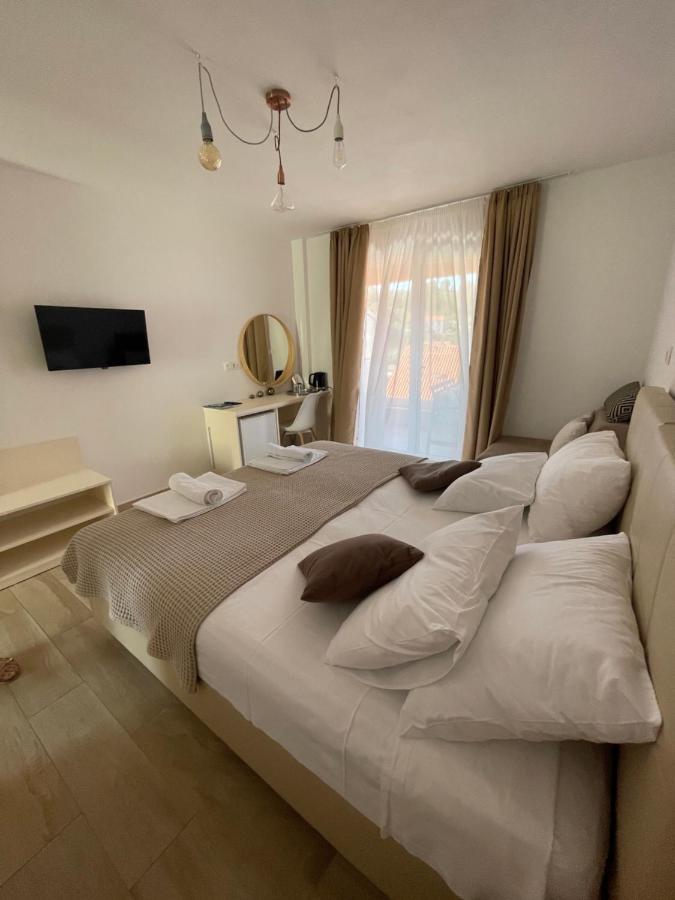 St. Nicholas Rooms Hvar Town Exterior foto